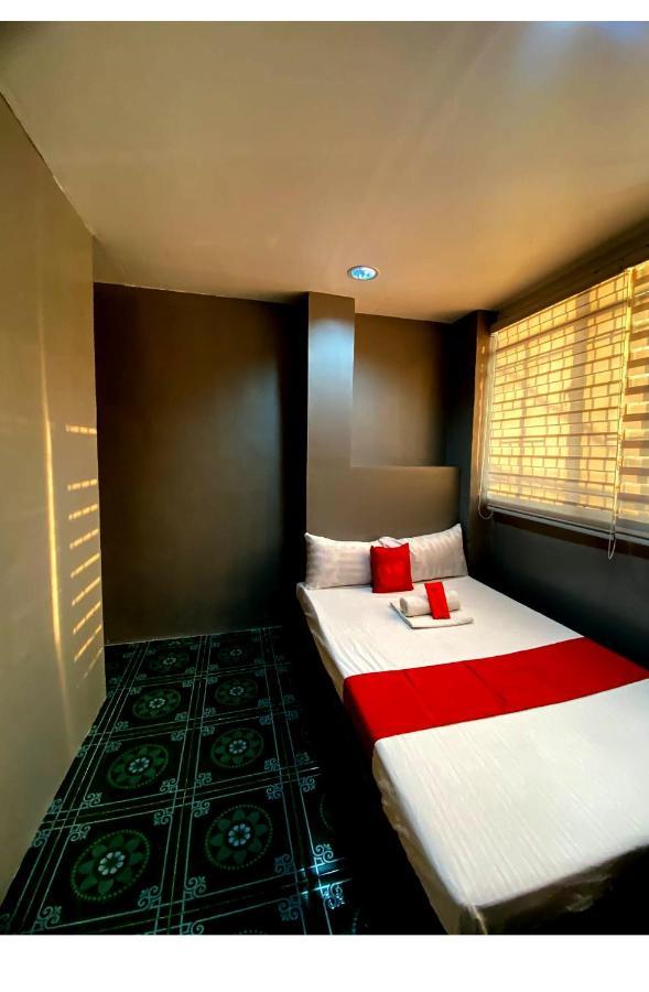 Oyo 104 Manila Venetian Hotel Eksteriør bilde